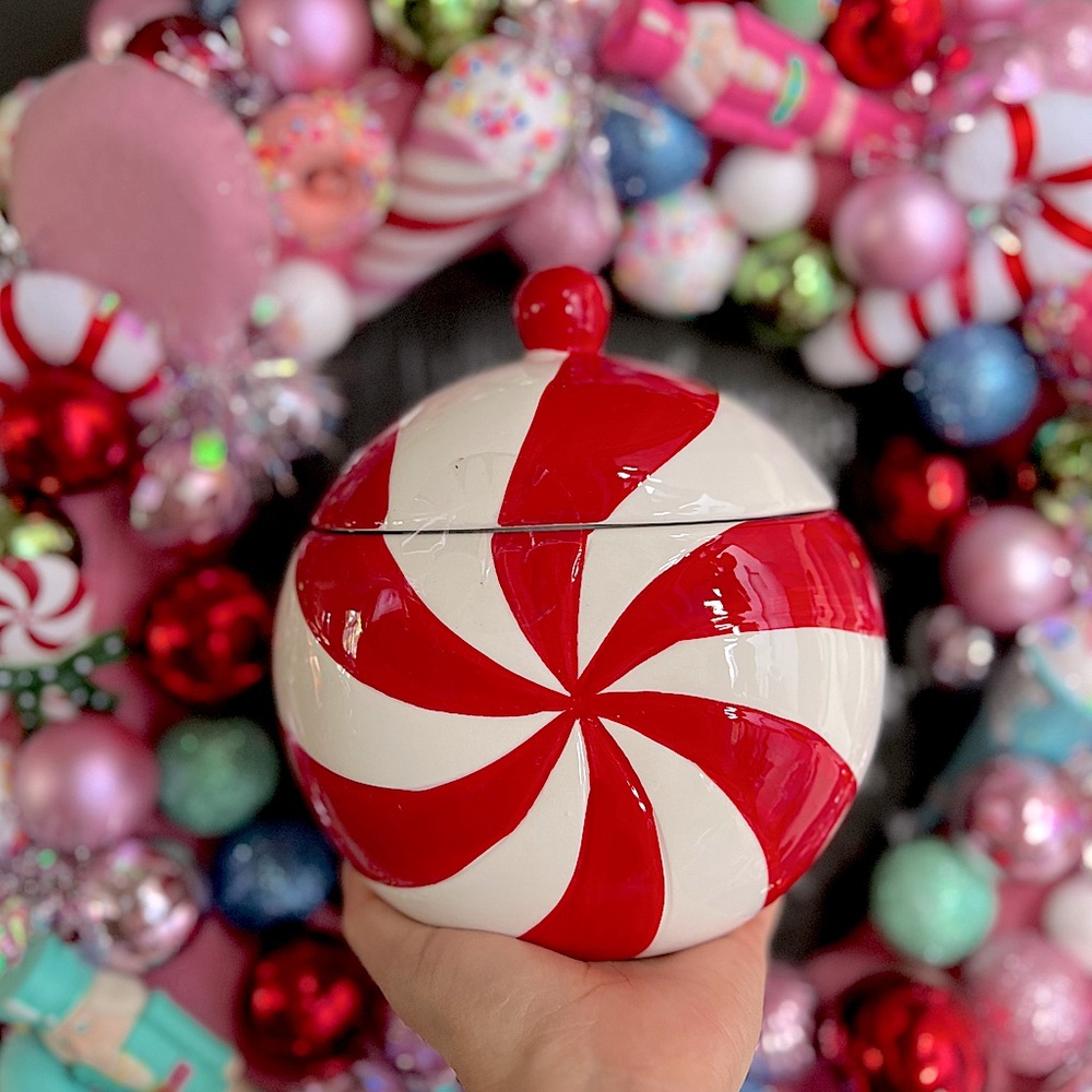 LAST ONE!✨NEW🎅Target Bullseye Playground 2024 Candy Cane Jar🍫